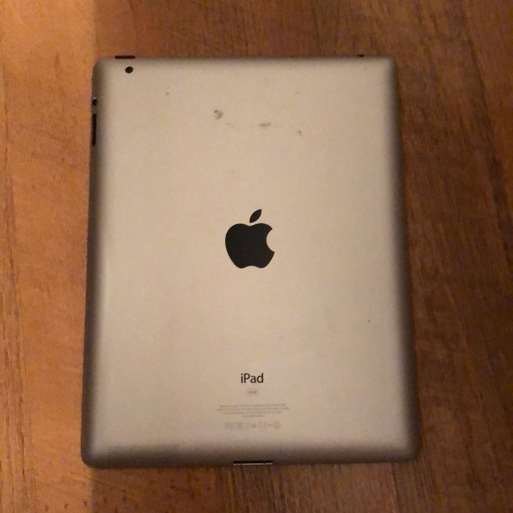 IPad - Picture 4 of 4